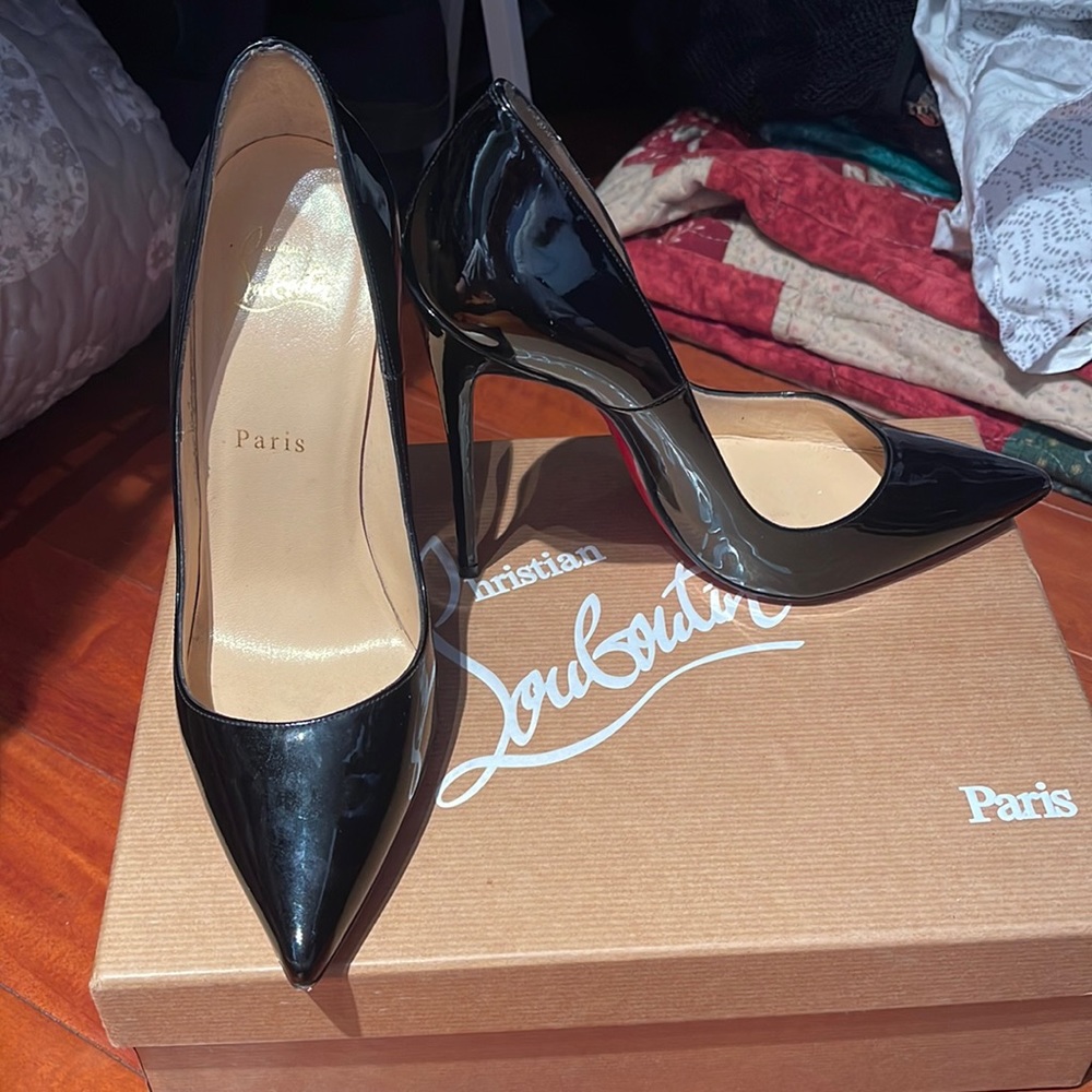 So Kate pumps
